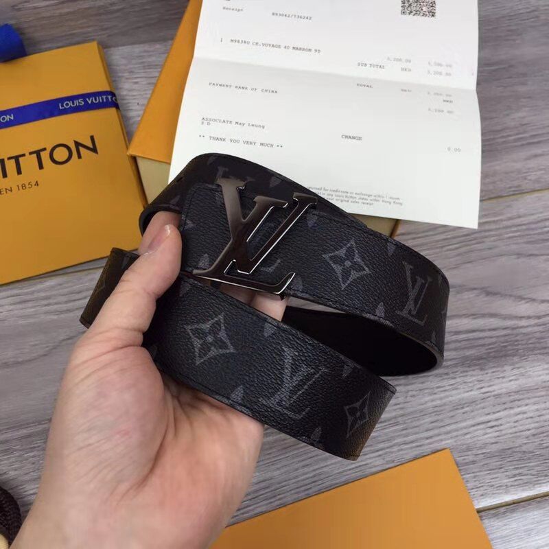 Louis Vuitton Reverso Belt in Black - everydesigner