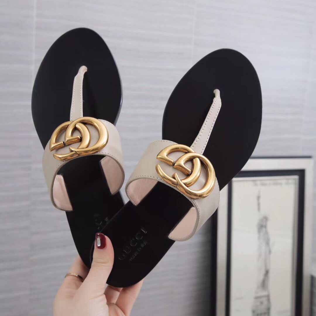 Gucci Leather Thong Sandal With Double G - everydesigner