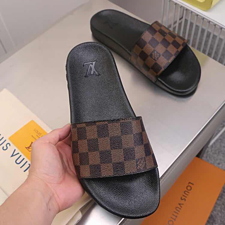 Louis Vuitton Monogram Slippers - everydesigner