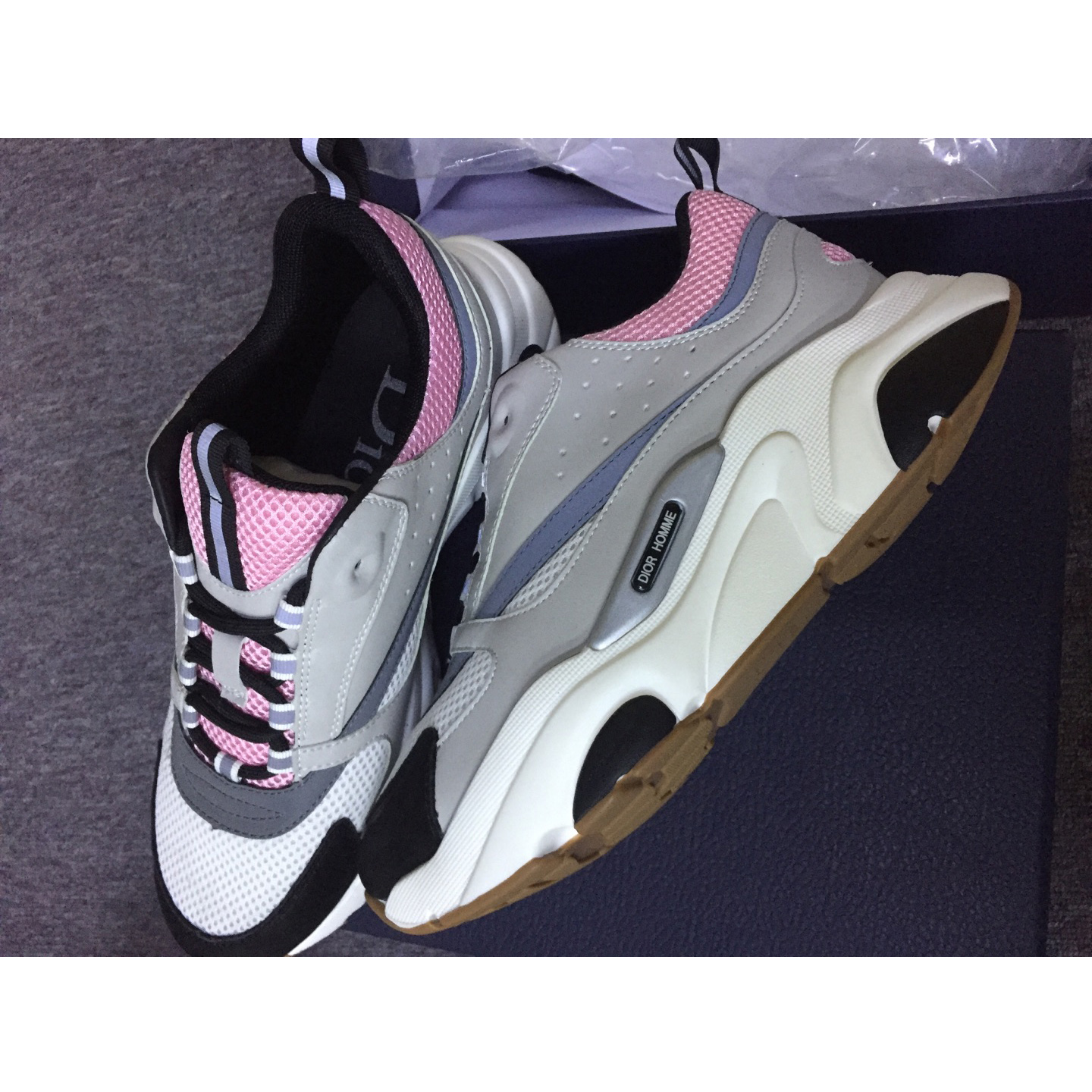 Dior "B22" Sneaker  - everydesigner