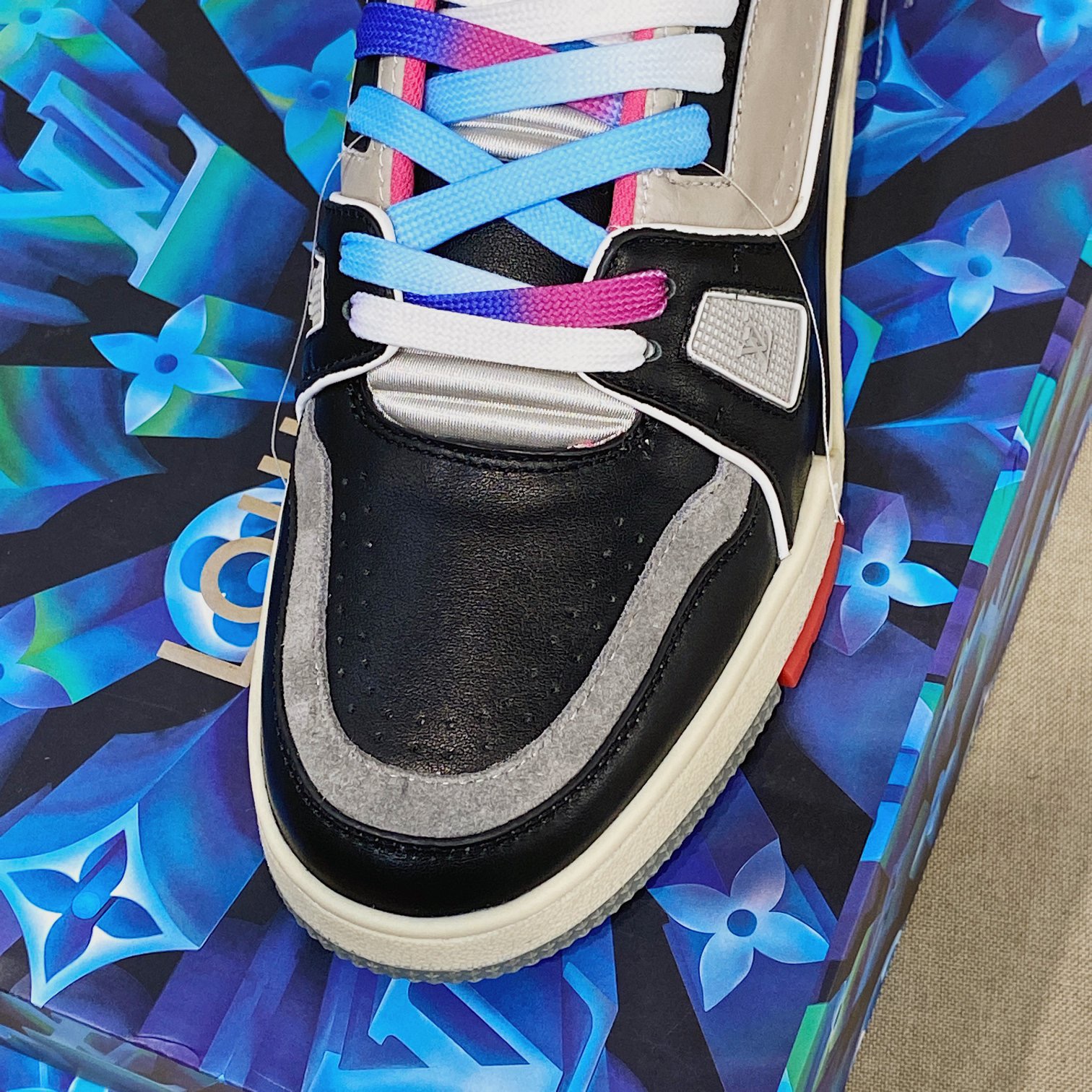 Louis Vuitton Trainer Sneaker - everydesigner