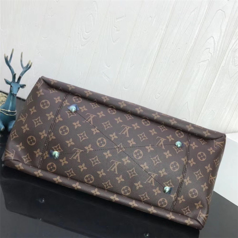 Louis Vuitton Monogram Handbag In Brown  - everydesigner