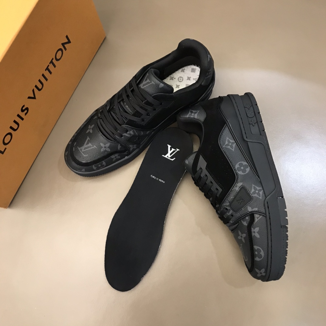 Louis Vuitton Trainer Sneaker - everydesigner