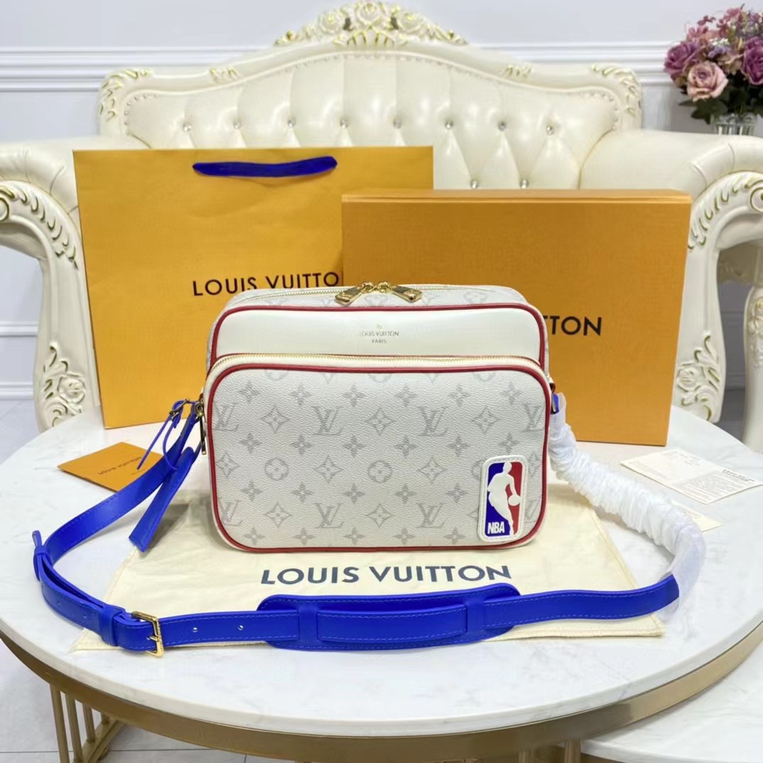 Louis Vuitton NBA Nil  Messenger(29.5-21.5-12CM) - everydesigner