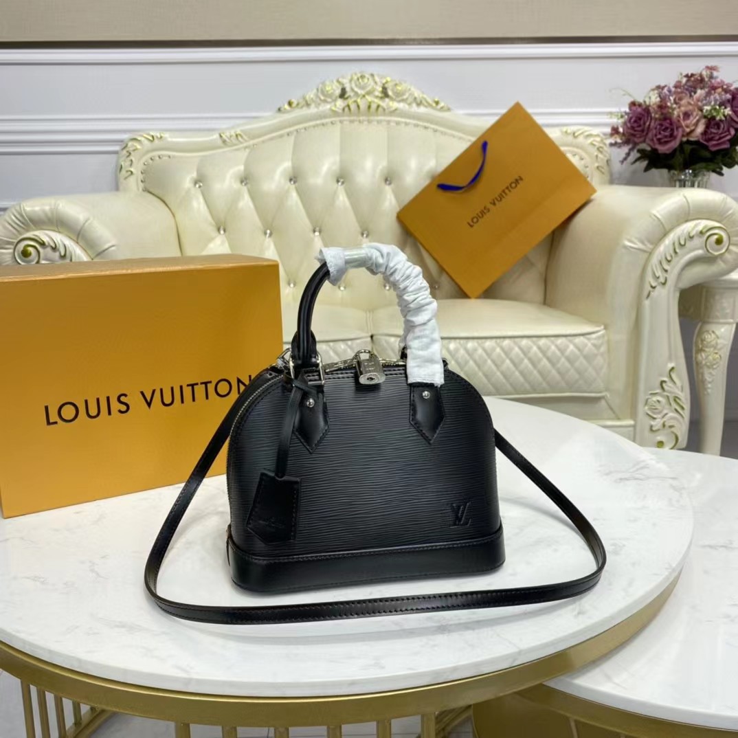 Louis Vuitton  Black Shoulder Bag （23.5-17.5-11.5CM） - everydesigner