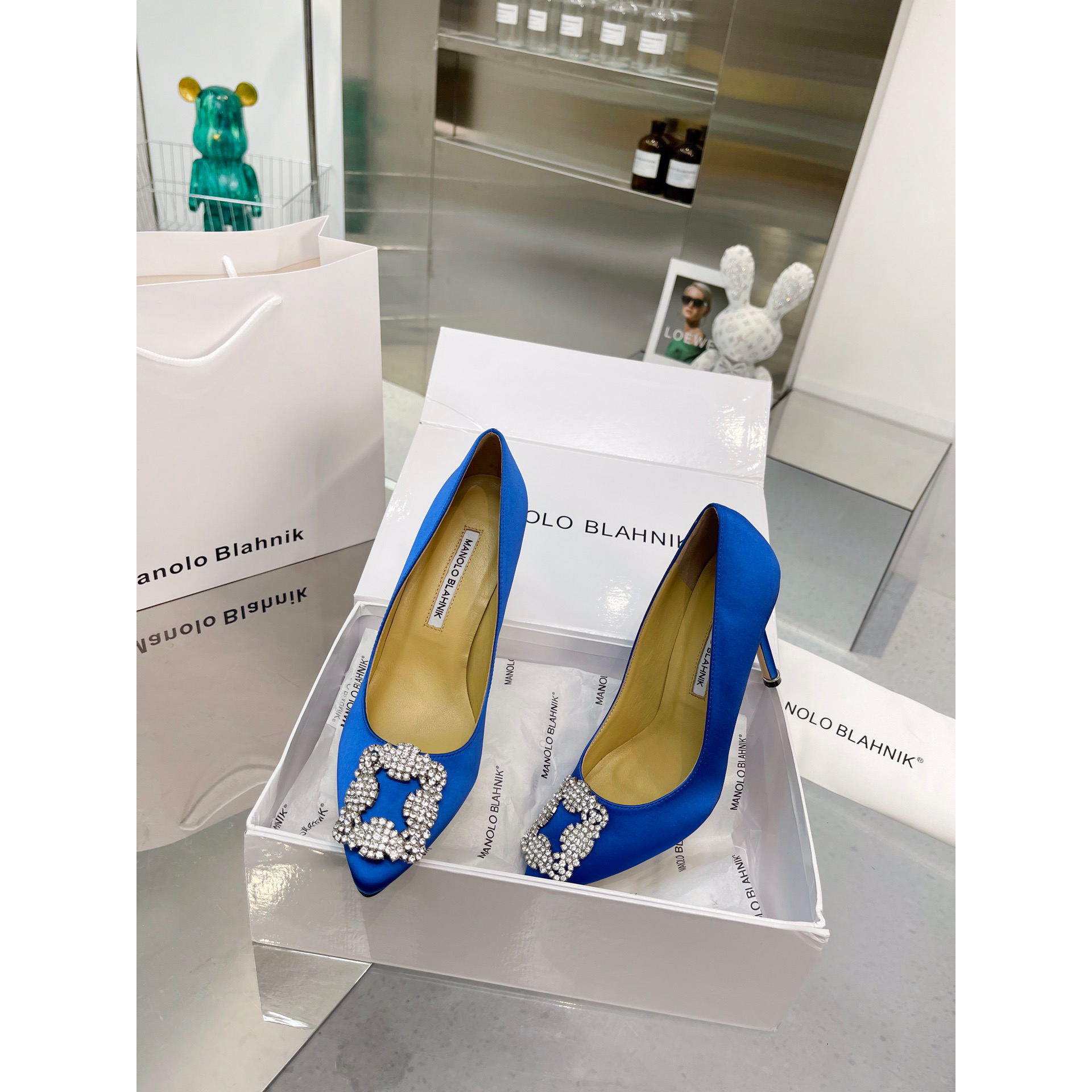 Manolo Blahnik Blue Hangisi Pumps with buckle - everydesigner