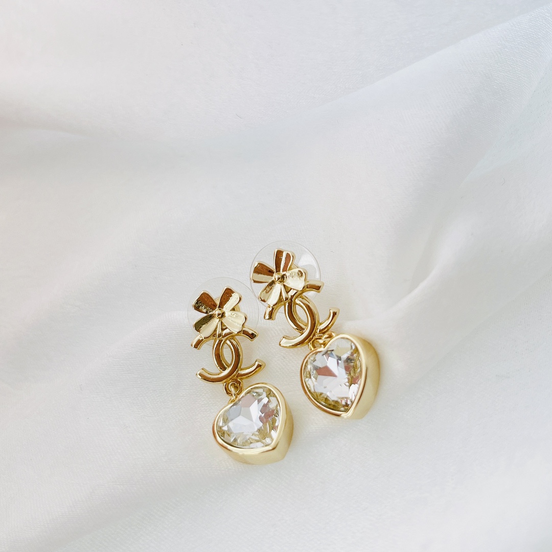 Dior Earrings  - everydesigner