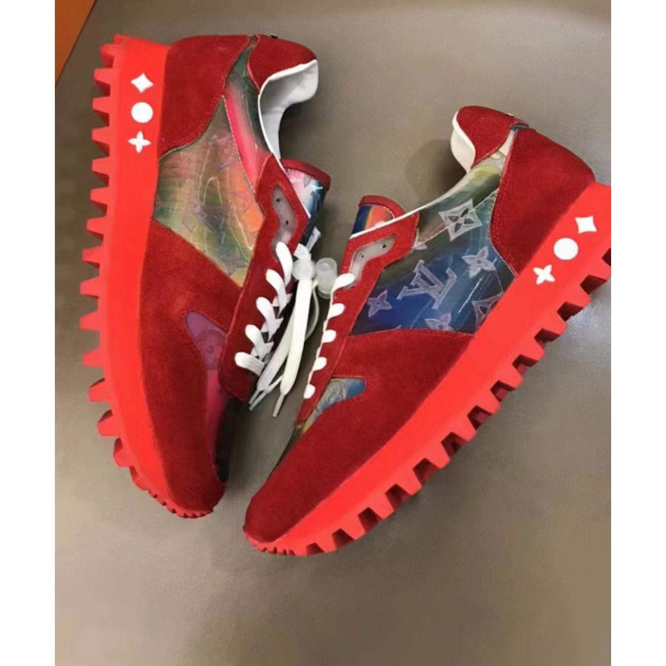 Louis Vuitton Sneaker - everydesigner