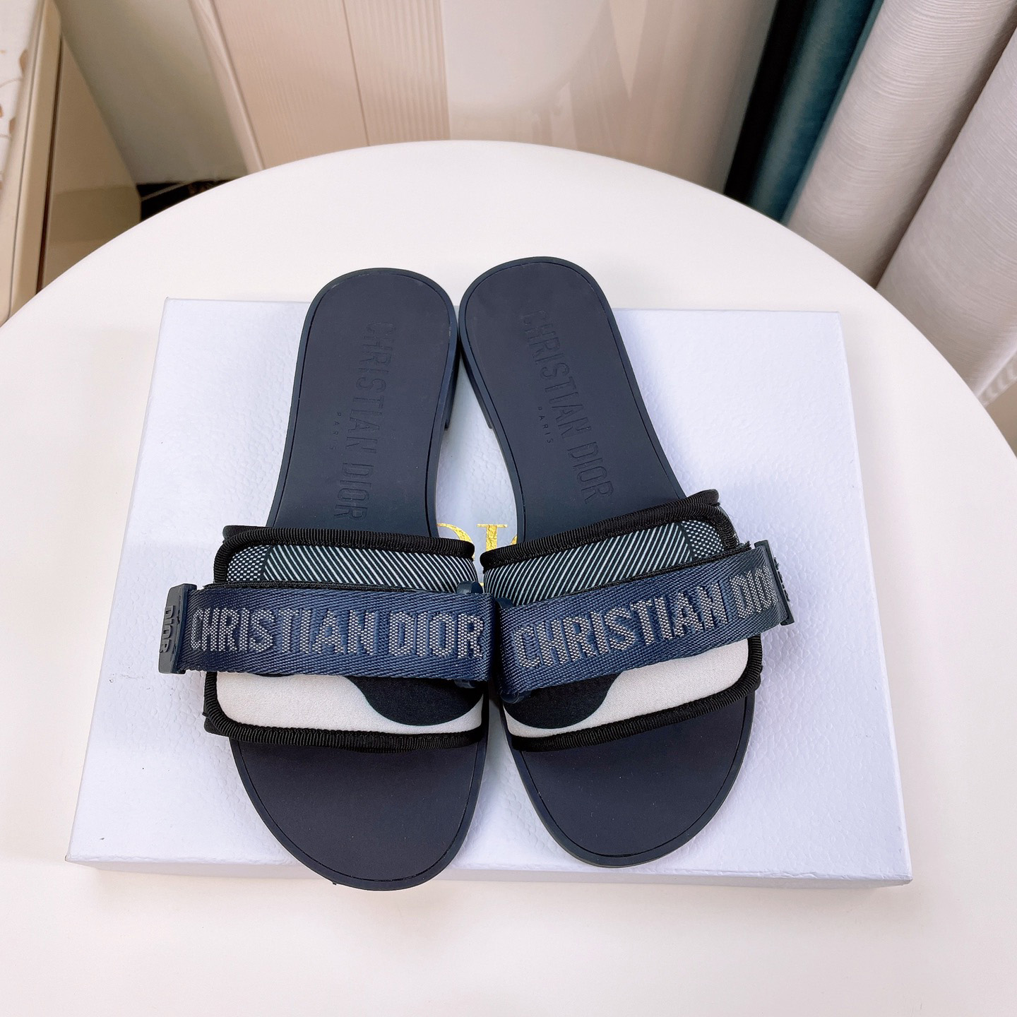 Dior Women Slides - everydesigner