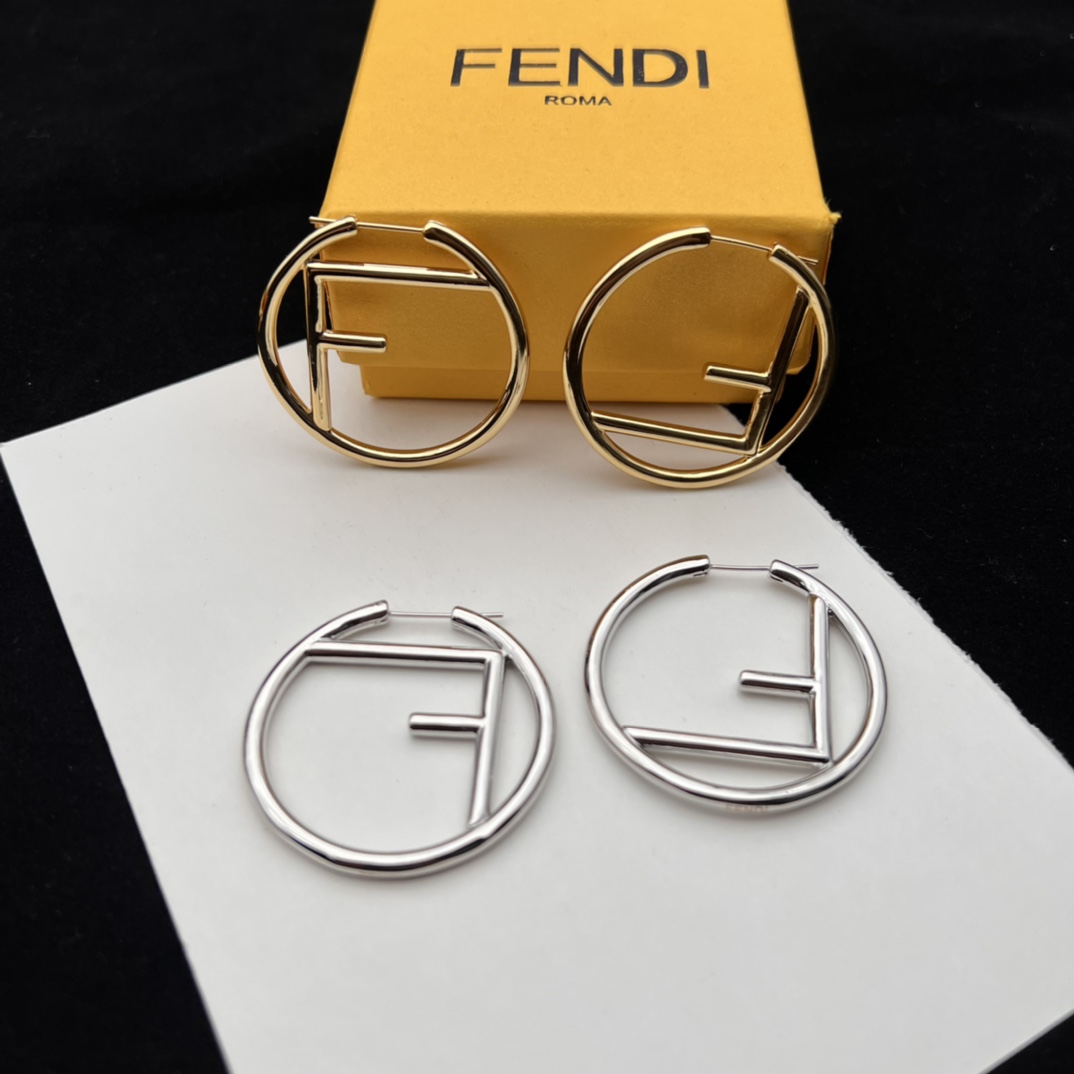 Fendi Earrings - everydesigner