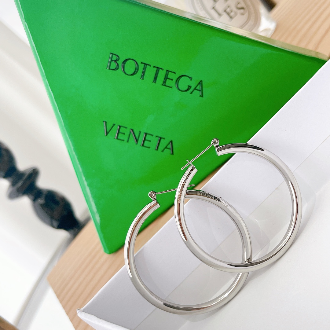 Bottega Veneta Earrings - everydesigner