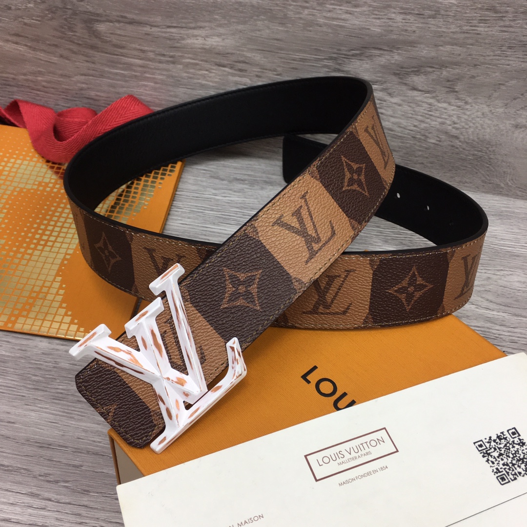 Louis Vuitton Squared LV 40mm Belt - everydesigner