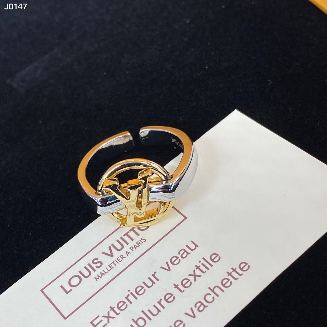 Louis Vuitton Adjustable Ring - everydesigner