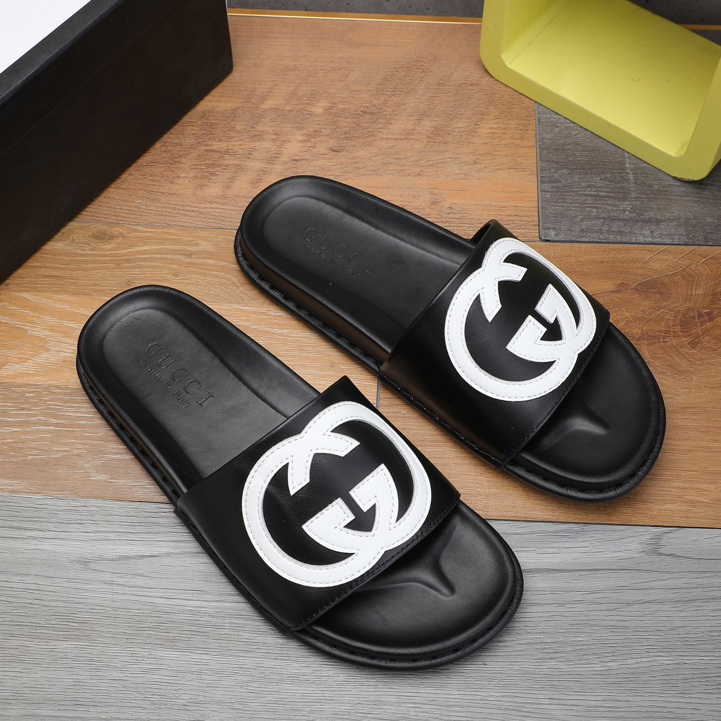 Gucci GG Rubber Slide Sandal - everydesigner