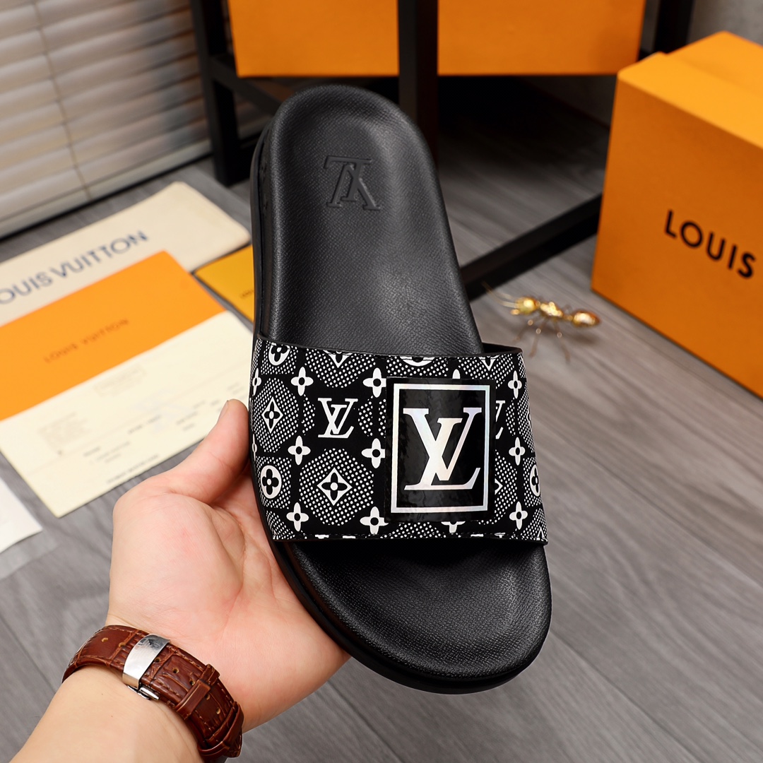 Louis Vuitton Monogram Slippers - everydesigner