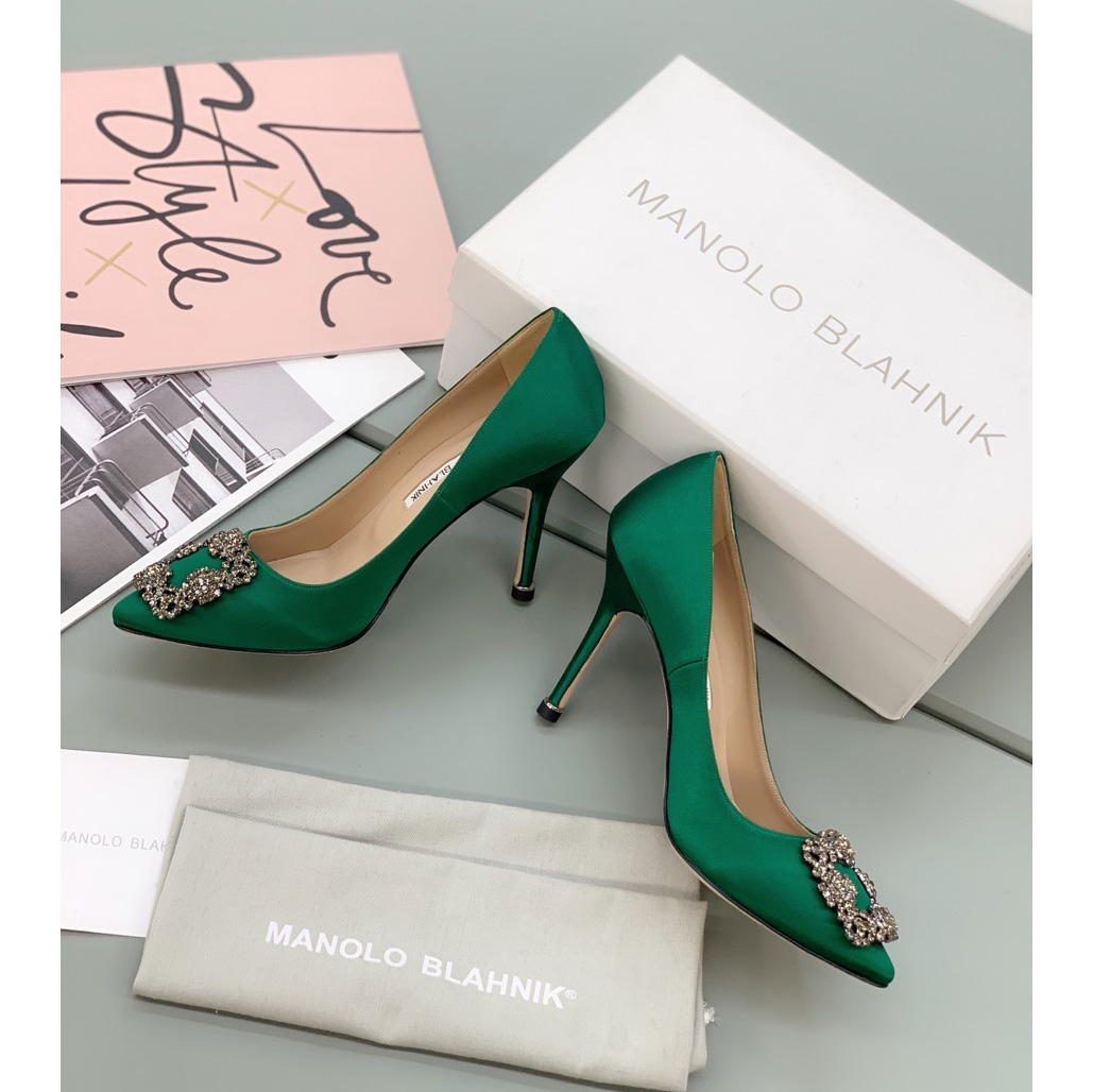 Manolo Blahnik Green Hangisi Pumps With Buckle - everydesigner