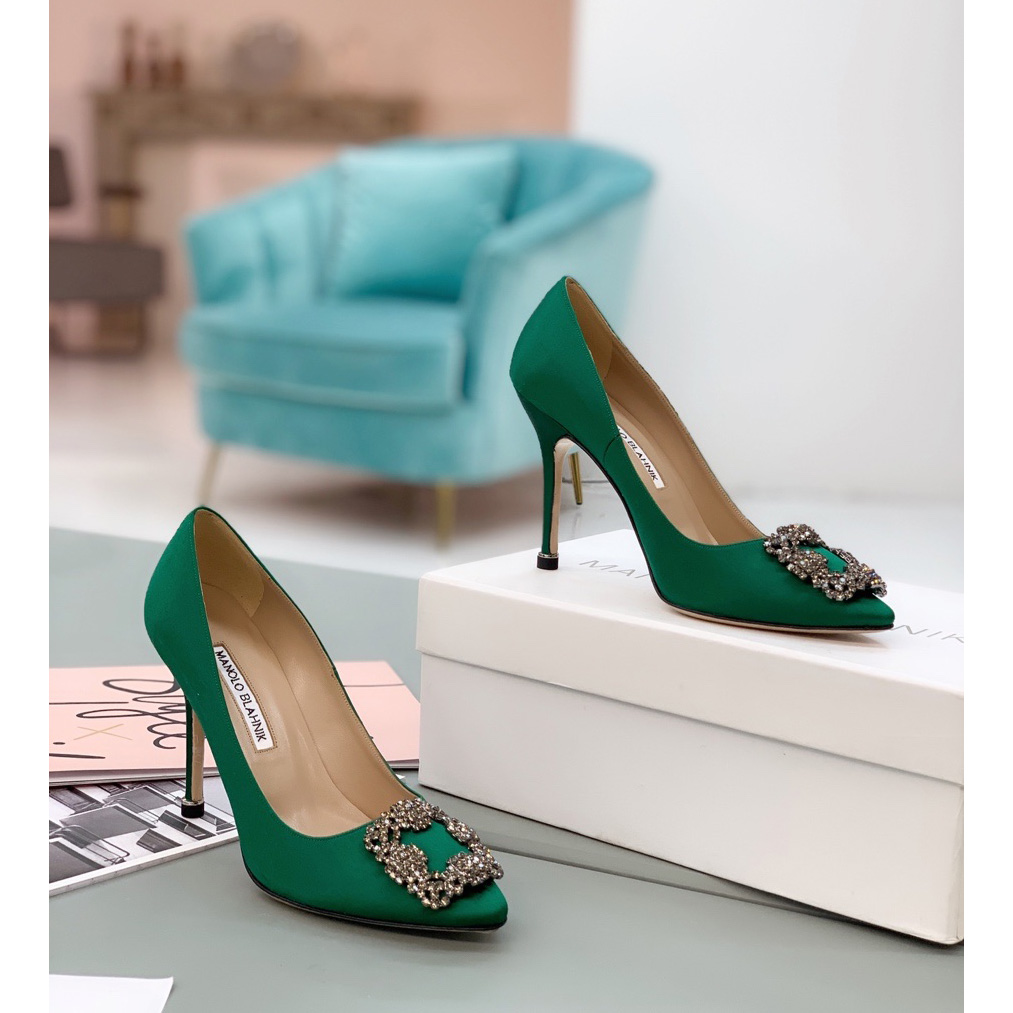 Manolo Blahnik Green Hangisi Pumps With Buckle - everydesigner