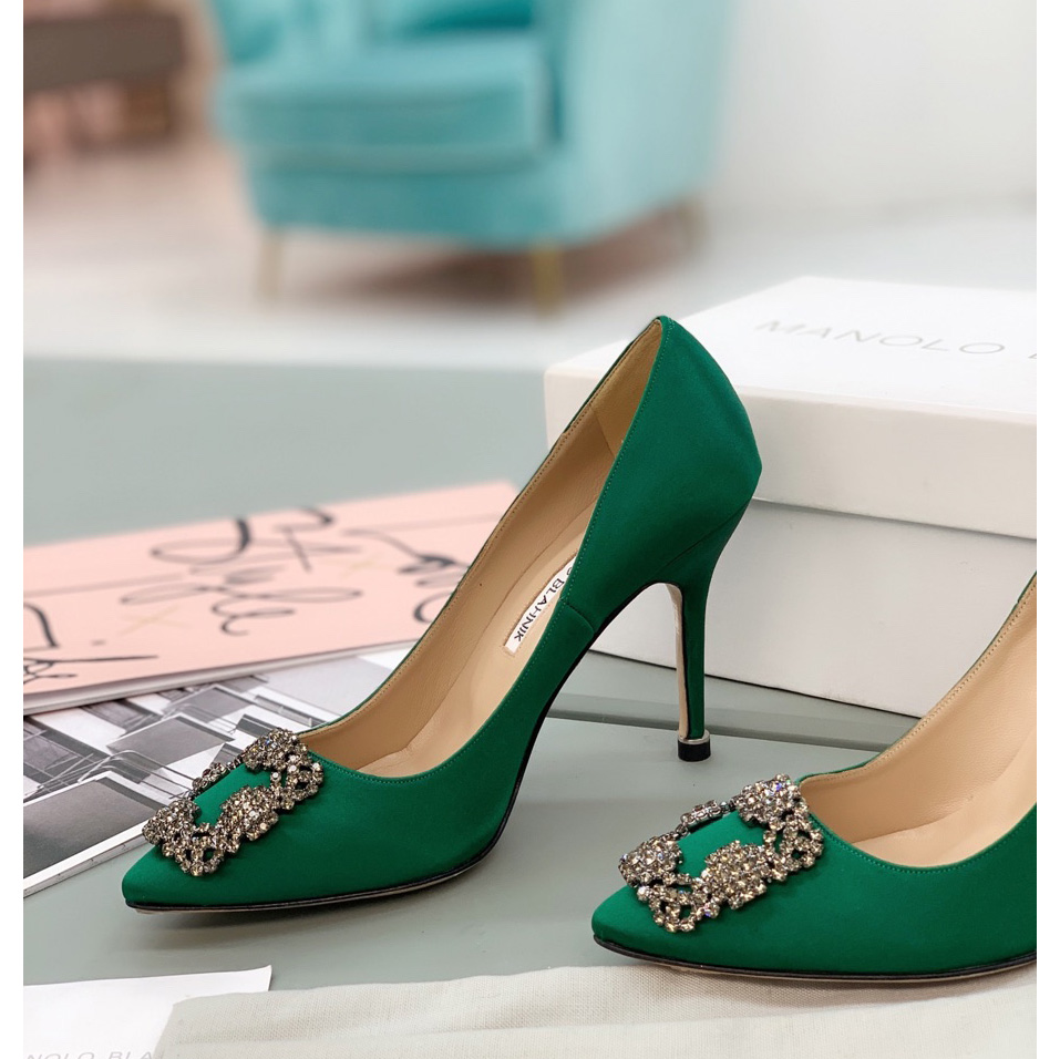 Manolo Blahnik Green Hangisi Pumps With Buckle - everydesigner