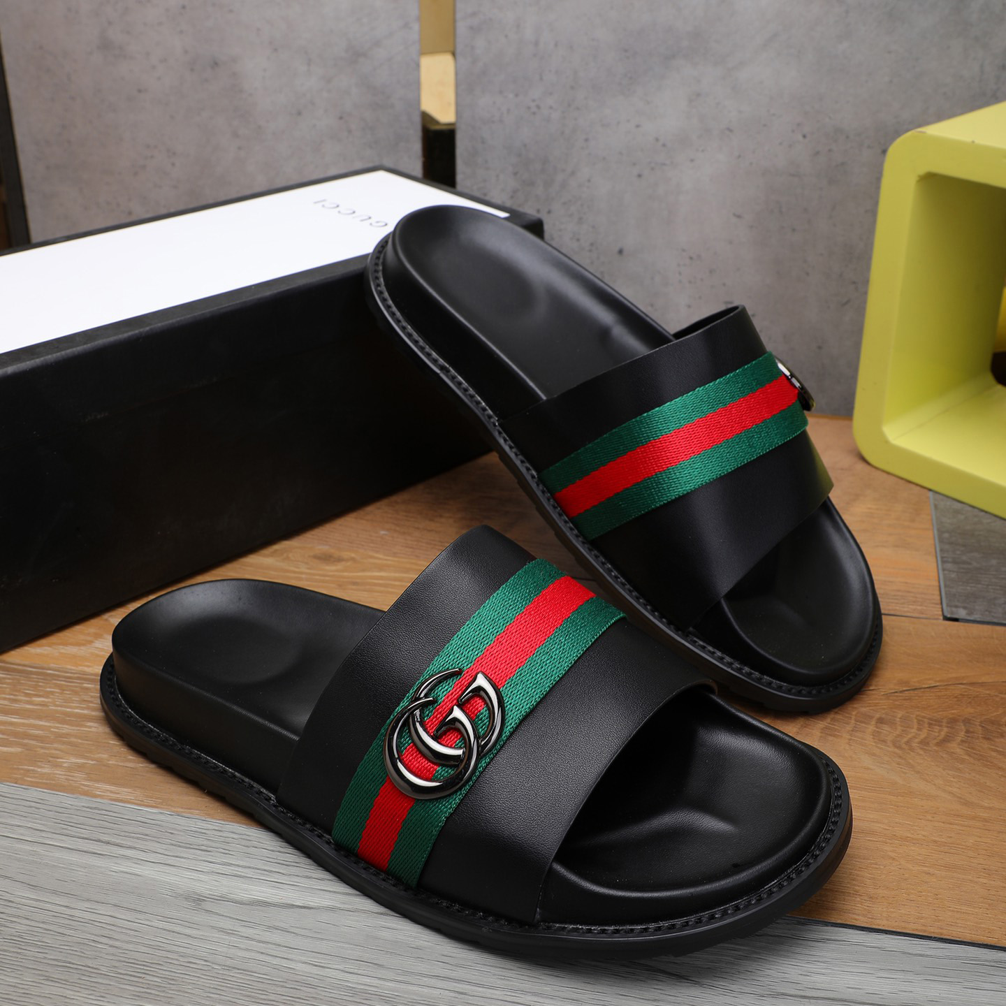 Gucci Double G Logo Black Slide Sandals - everydesigner