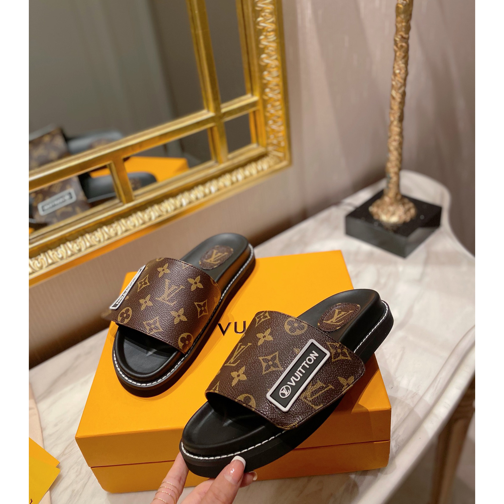 Louis Vuitton Monogram Slipper - everydesigner