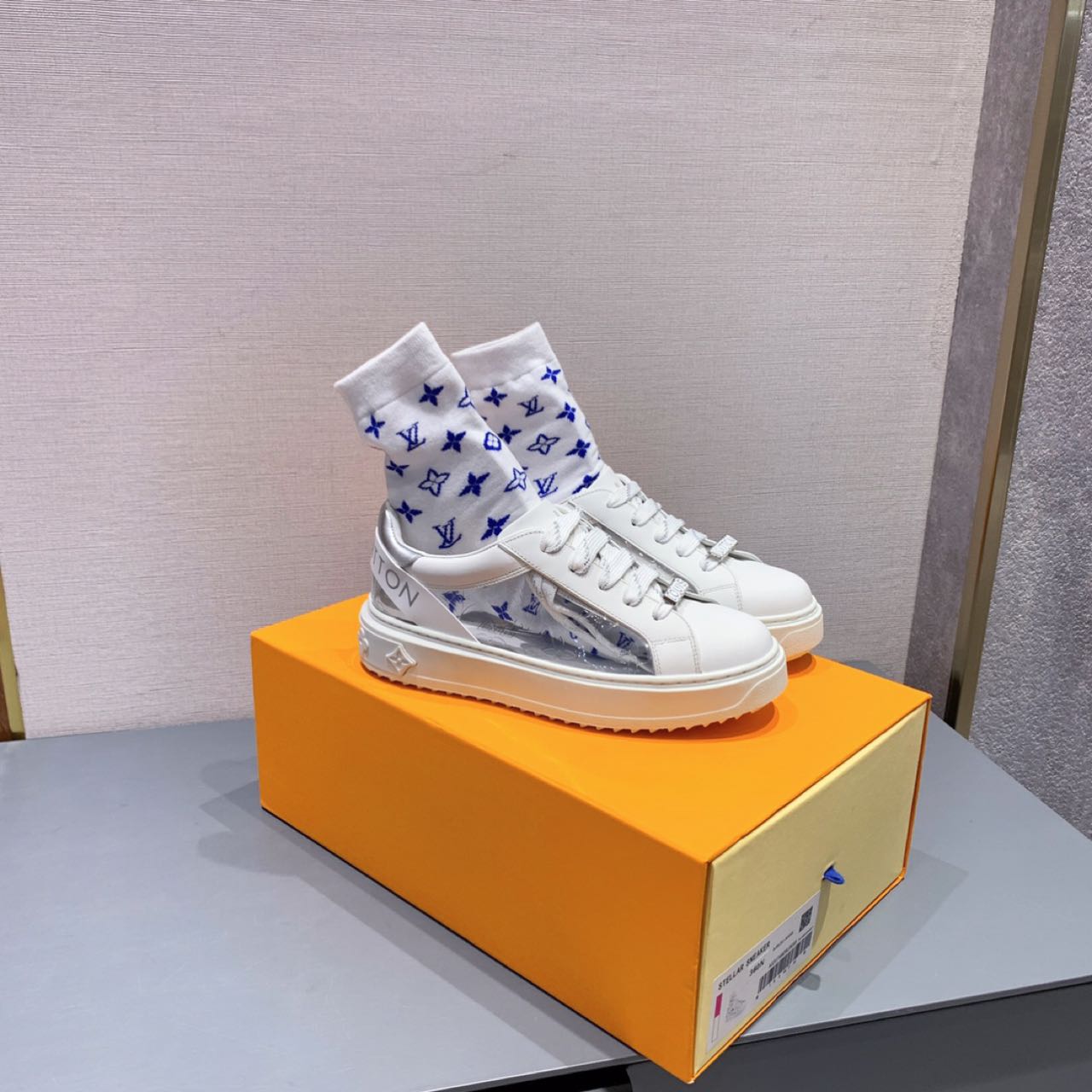 Louis Vuitton Time Out PVC Transparent Logo Sneaker - everydesigner