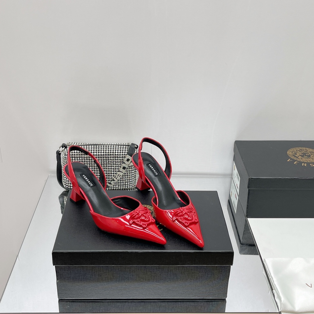 Versace La Medusa Sling-Back Pumps - everydesigner