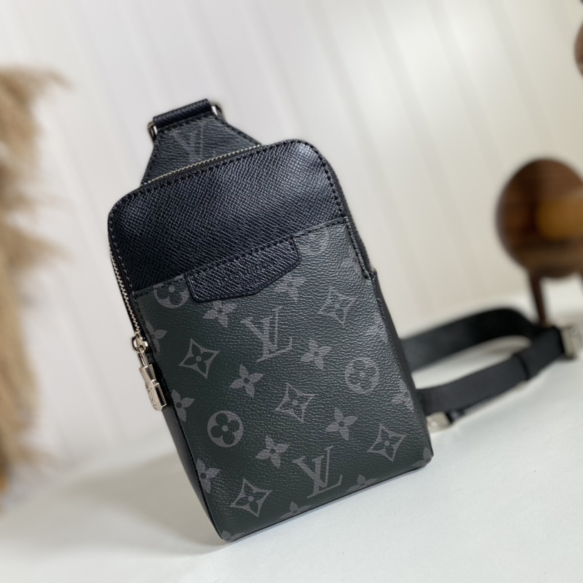 Louis Vuitton Outdoor Slingbag(13-21-5cm)   M30741 - everydesigner