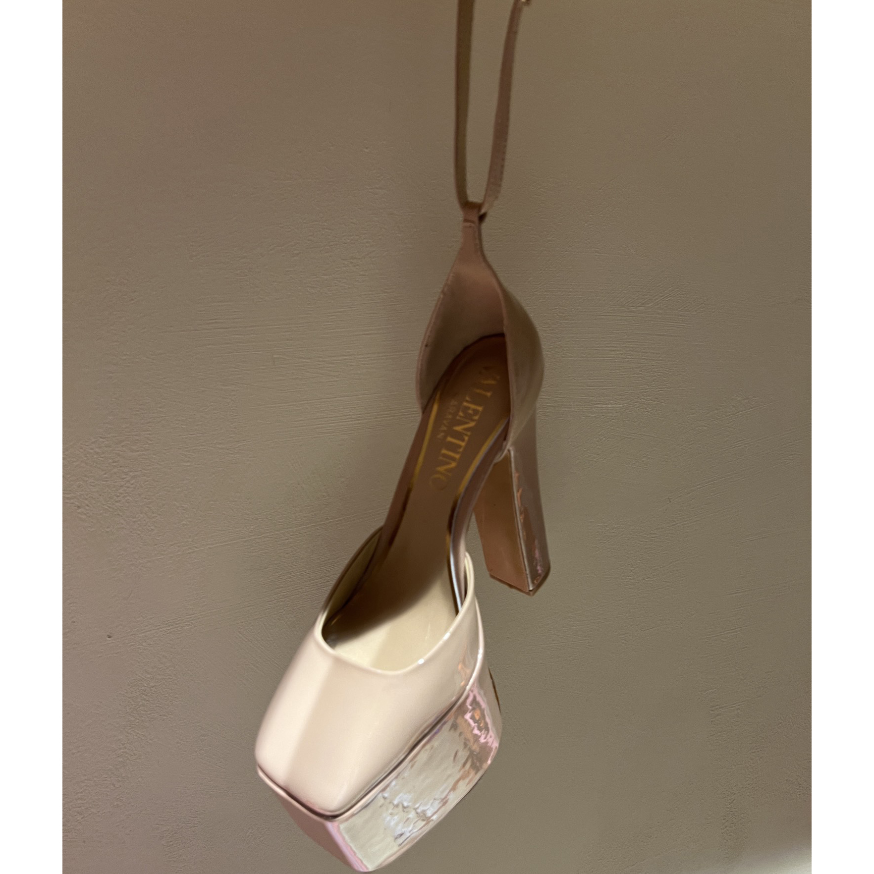 Valenti Garavani Tan-Go Platform Pump In Patent Leather  155 MM - everydesigner