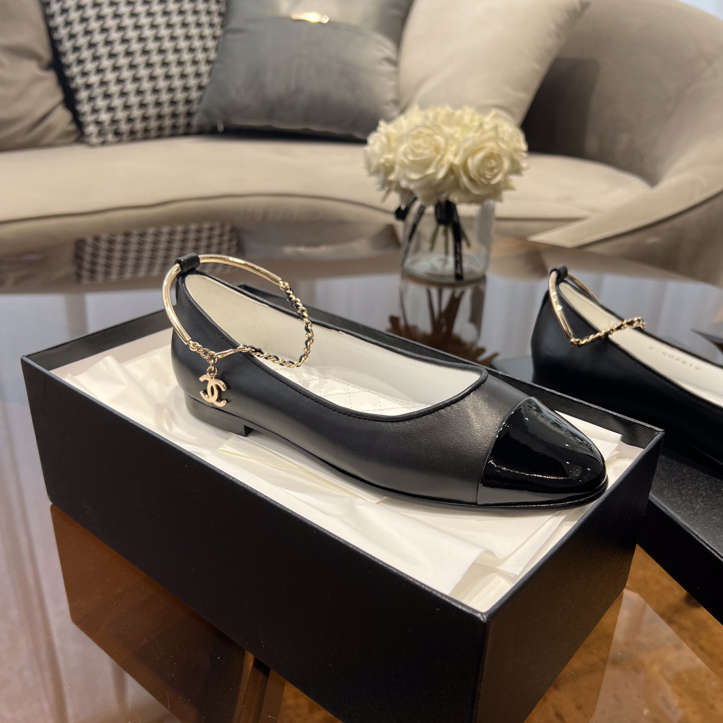 Dior Lambskin & Patent Calfskin Black Ballerinas - everydesigner