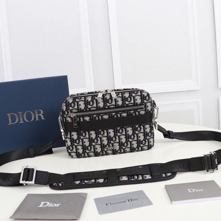 Dior Beige And Black Dior Oblique Jacquard Safari Messenger Bag - everydesigner