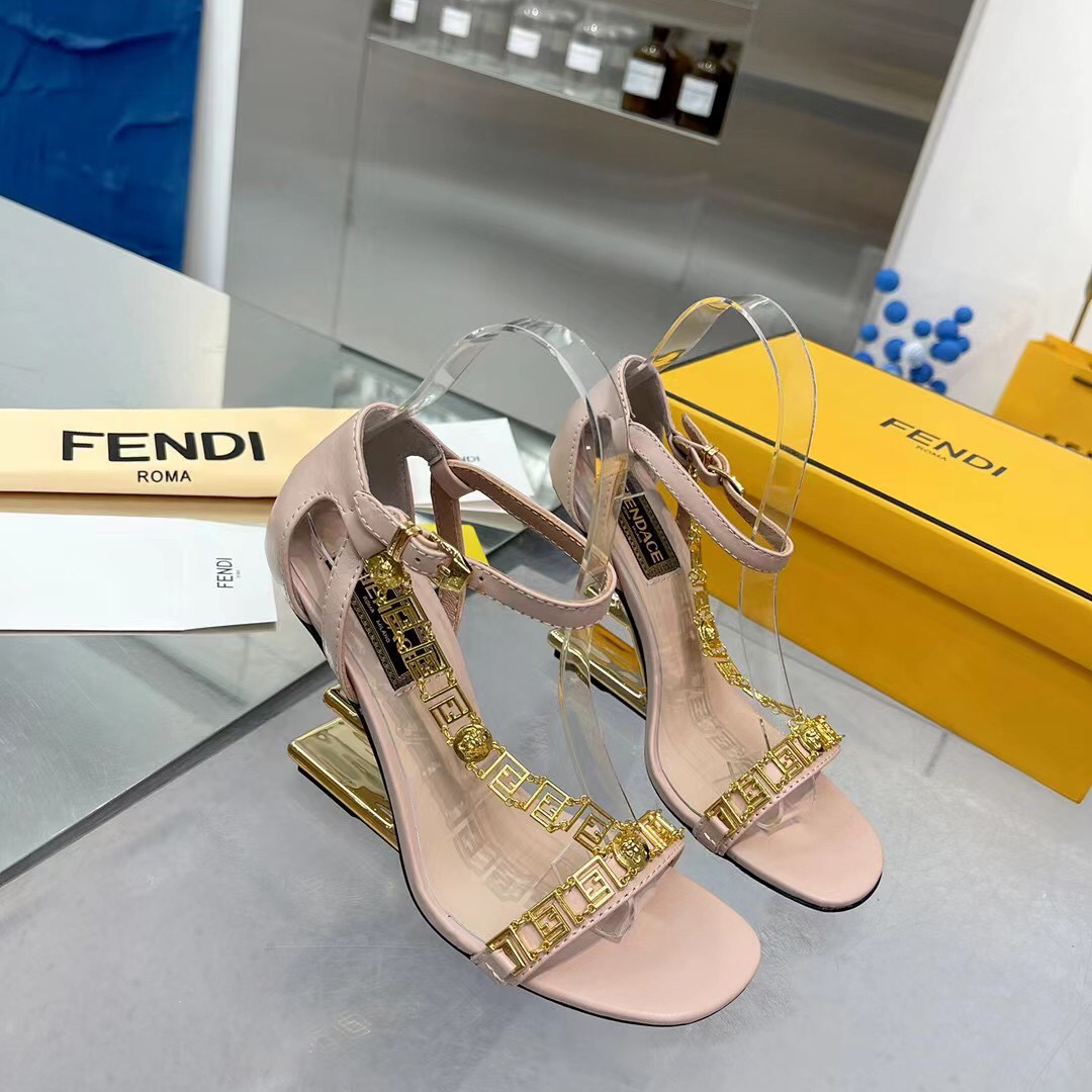 Fendi Fendi First Fendace Pink Leather High-Heeled Sandals - everydesigner