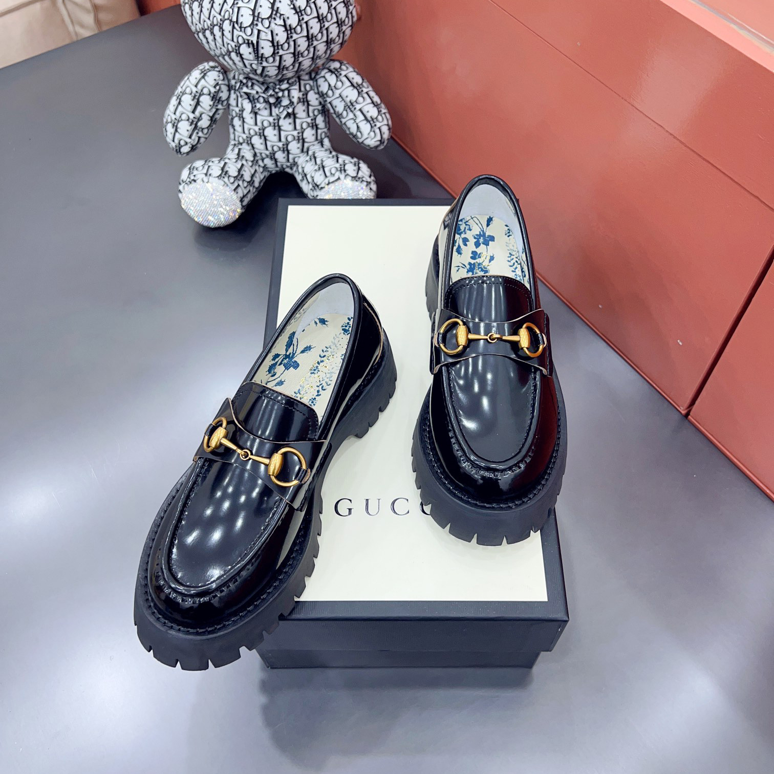 Gucci Leather Lug Sole Horsebit Loafer - everydesigner