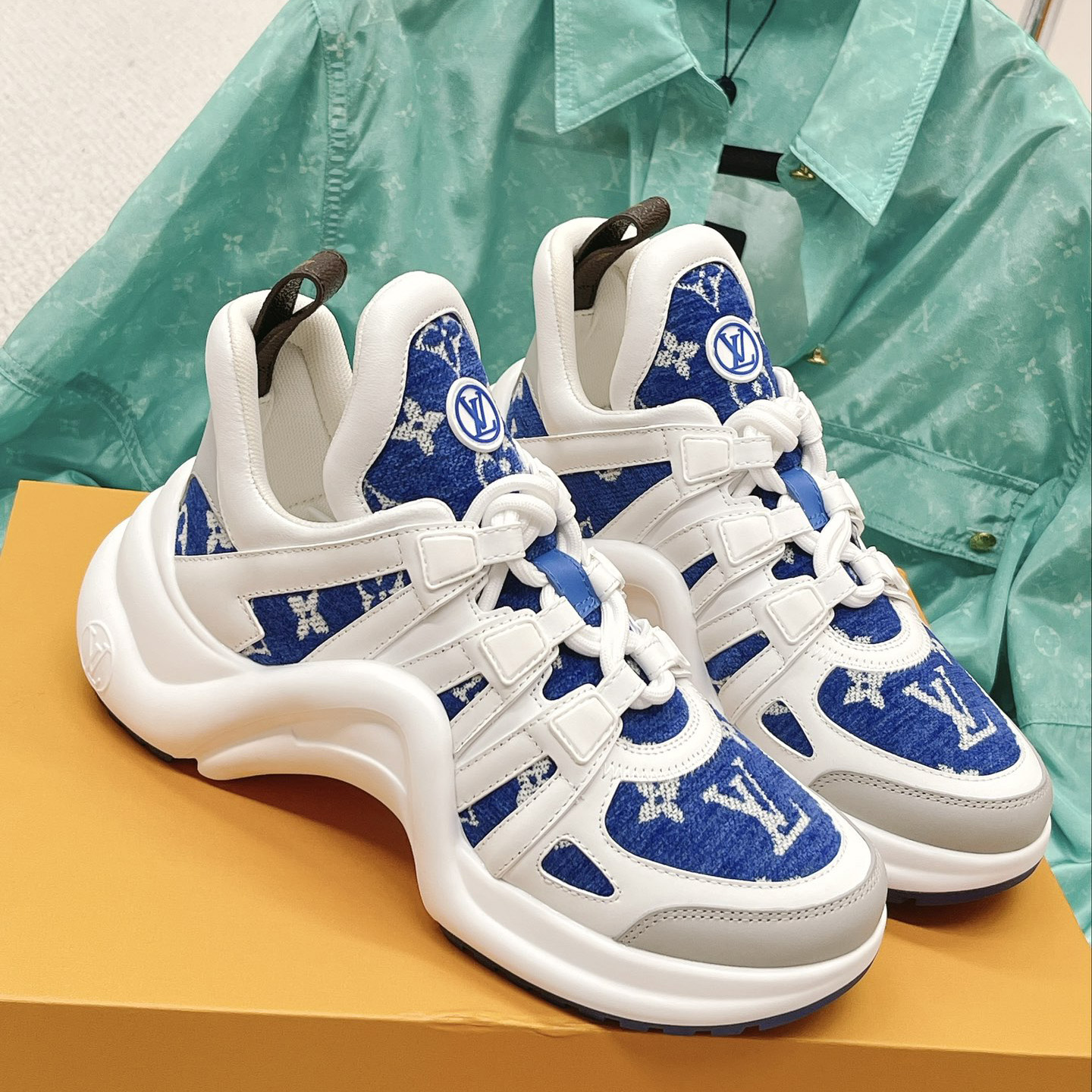 Louis Vuitton LV Archlight Sneaker     1AACTY - everydesigner