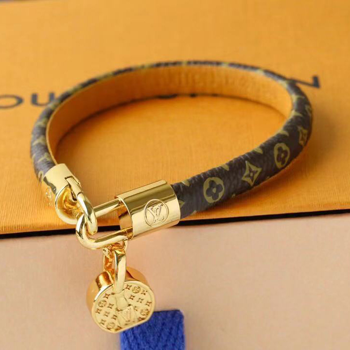 Louis Vuitton LV Cannes Bracelet      - everydesigner