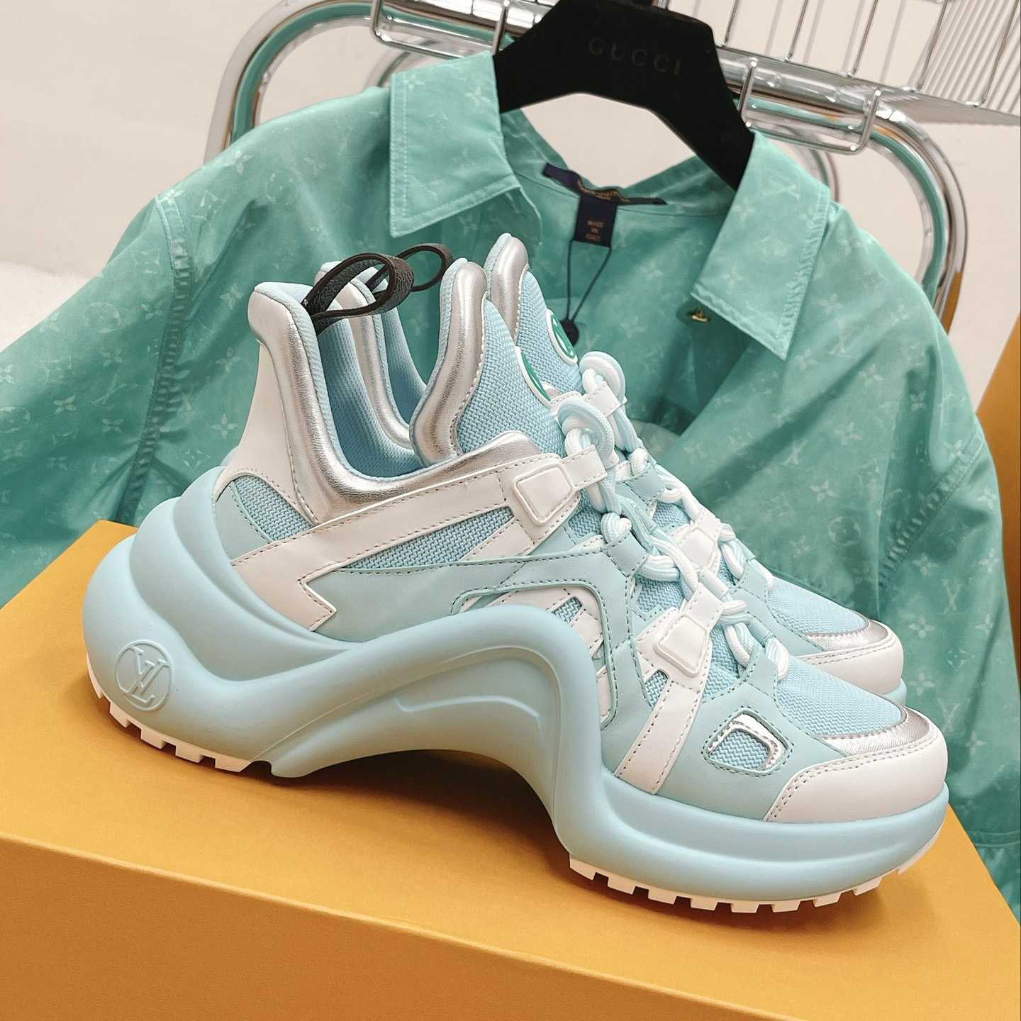 Louis Vuitton LV Archlight Sneaker      - everydesigner