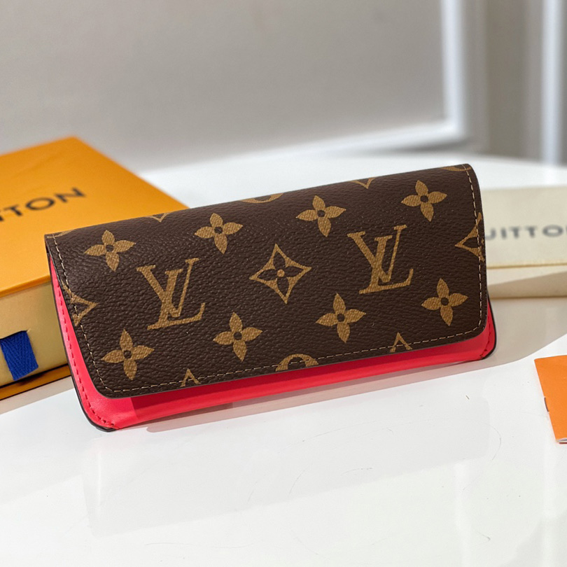 Louis Vuitton Woody Glasses Case   GI0372 - everydesigner