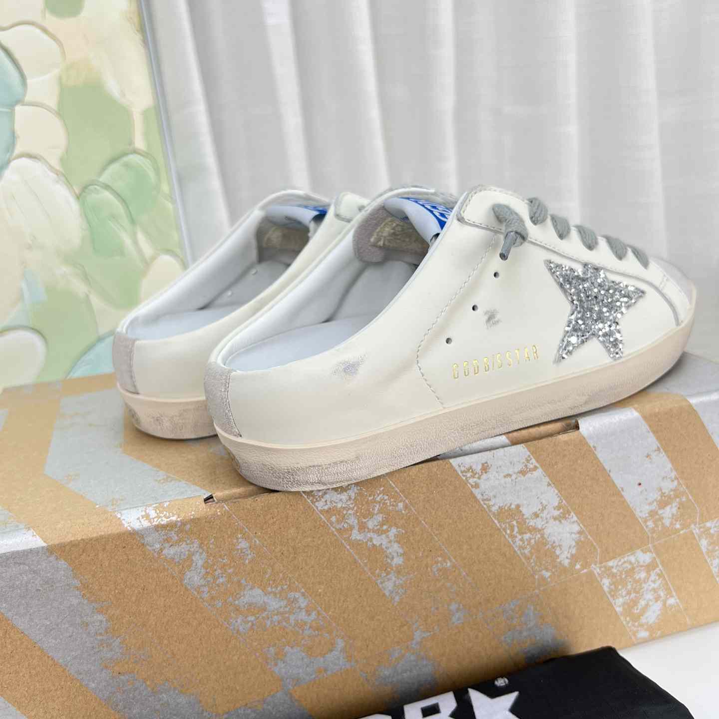 Golden Goose Super-Star Sabots In White Leather And Gray Suede With Silver Glitter Star - everydesigner