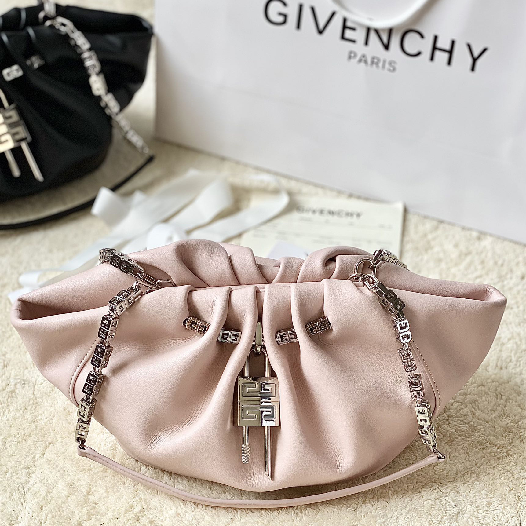 Givenchy Small Kenny Bag In Smooth Leather - Blossom Pink(32-22-17cm) - everydesigner