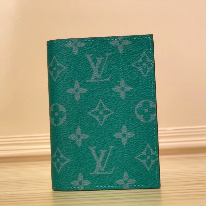 Louis Vuitton Pocket Organizer  - everydesigner