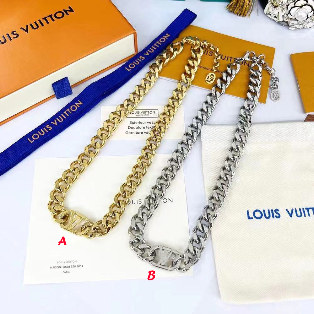 Louis Vuitton Chain Links Patches Necklace - everydesigner