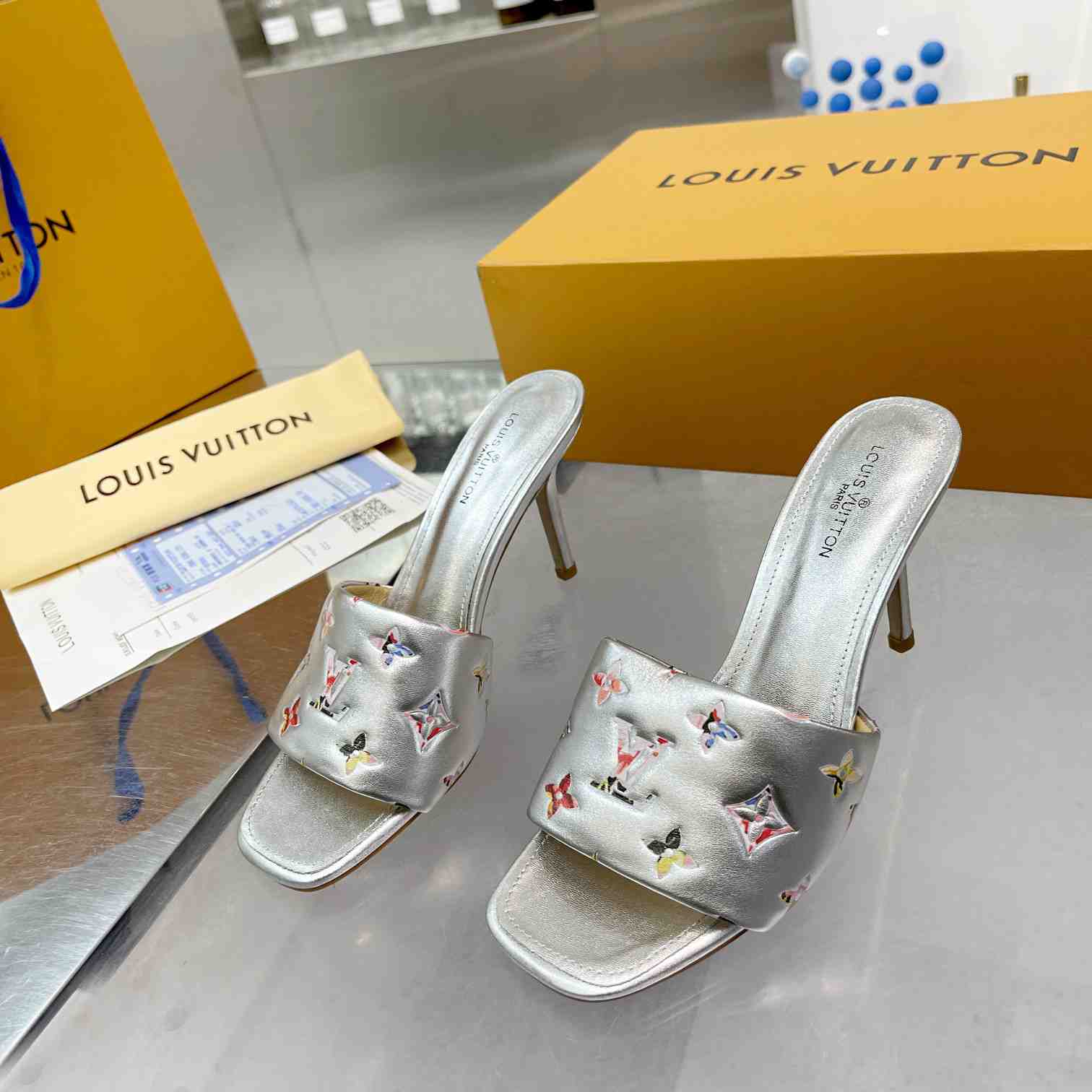 Louis Vuitton Revival Mule     1AAOUB - everydesigner