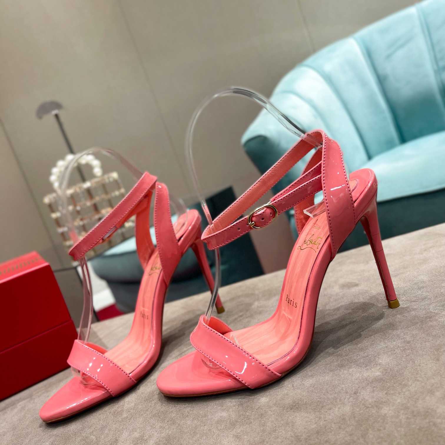 Christian Louboutin Loubi Queen 100 mm - everydesigner