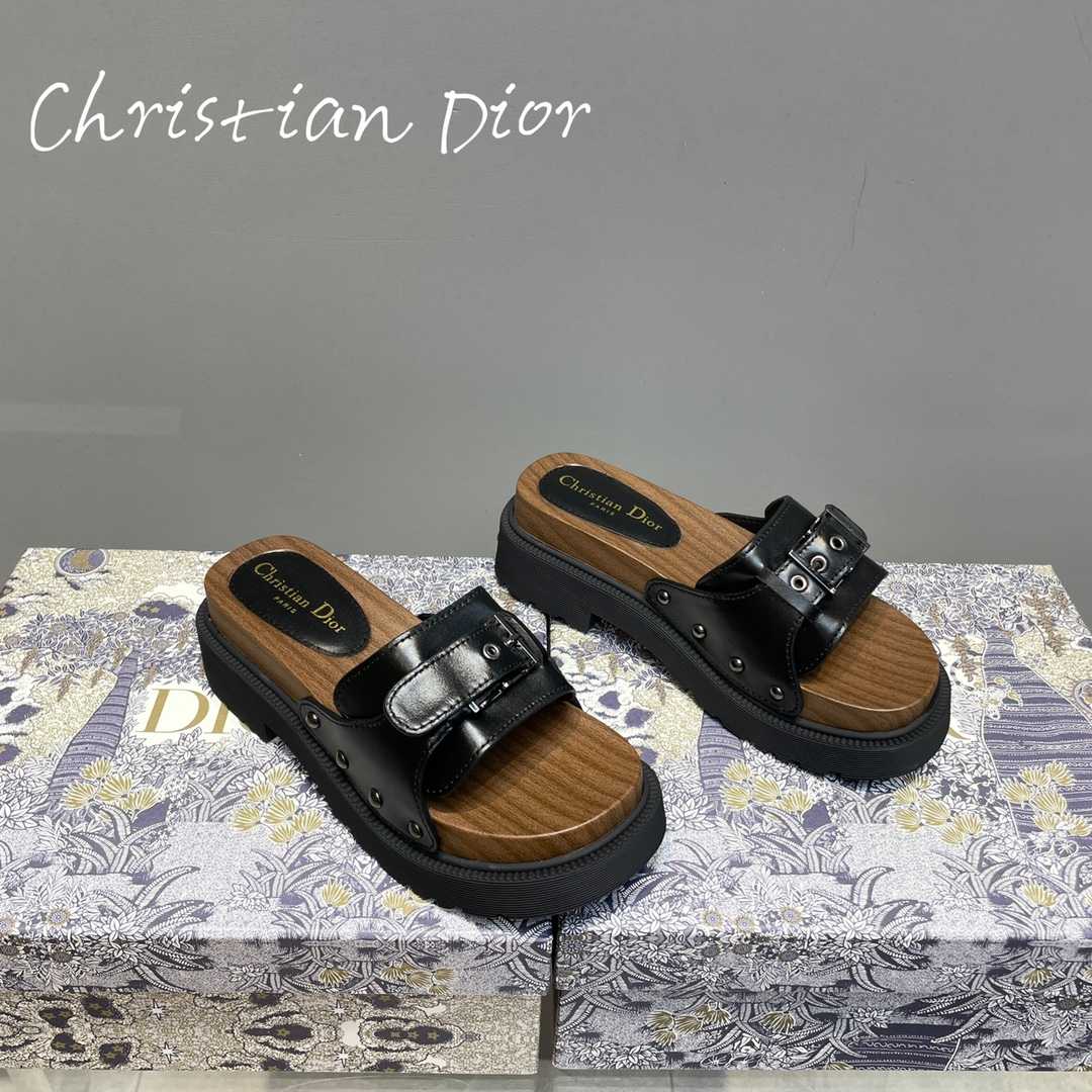 Dior Diorquake Strap Slide - everydesigner