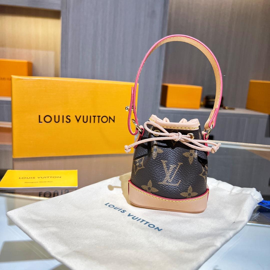 Louis Vuitton  Micro Noé Bag Charm    M00818 - everydesigner