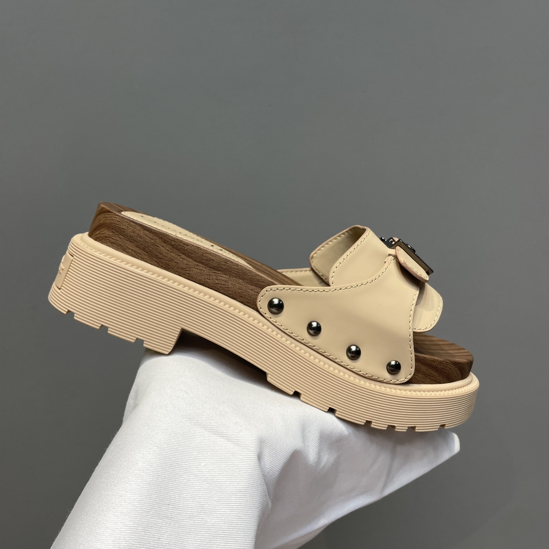 Dior Diorquake Strap Slide - everydesigner