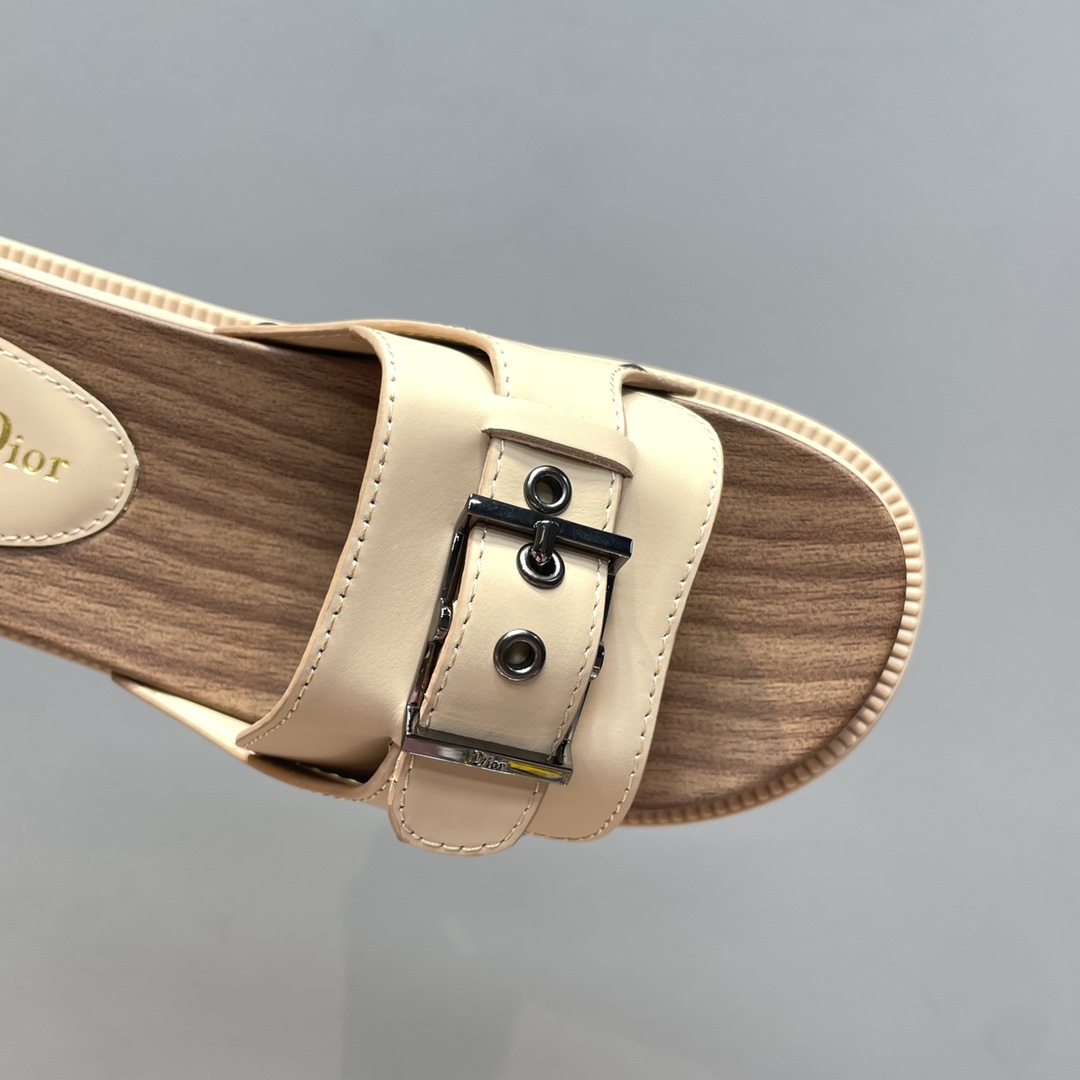 Dior Diorquake Strap Slide - everydesigner