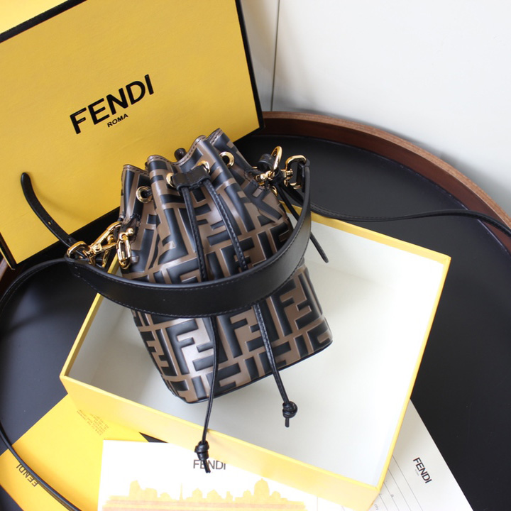 Fendi Mon Tresor Brown Leather Mini-Bag(18-12-10cm) - everydesigner