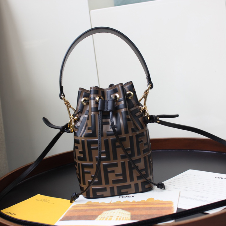 Fendi Mon Tresor Brown Leather Mini-Bag(18-12-10cm) - everydesigner
