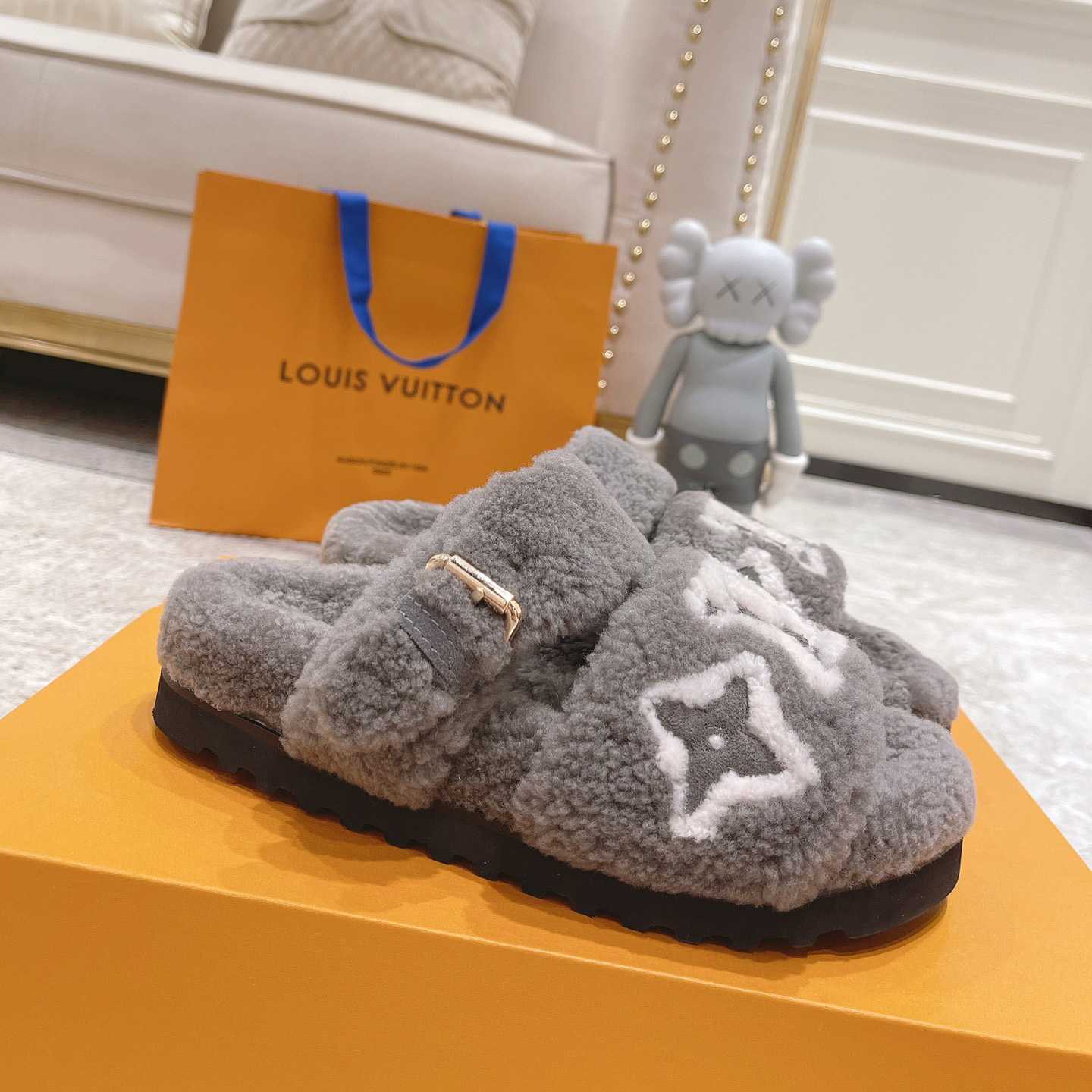 Louis Vuitton  Paseo Flat Comfort Mule - everydesigner