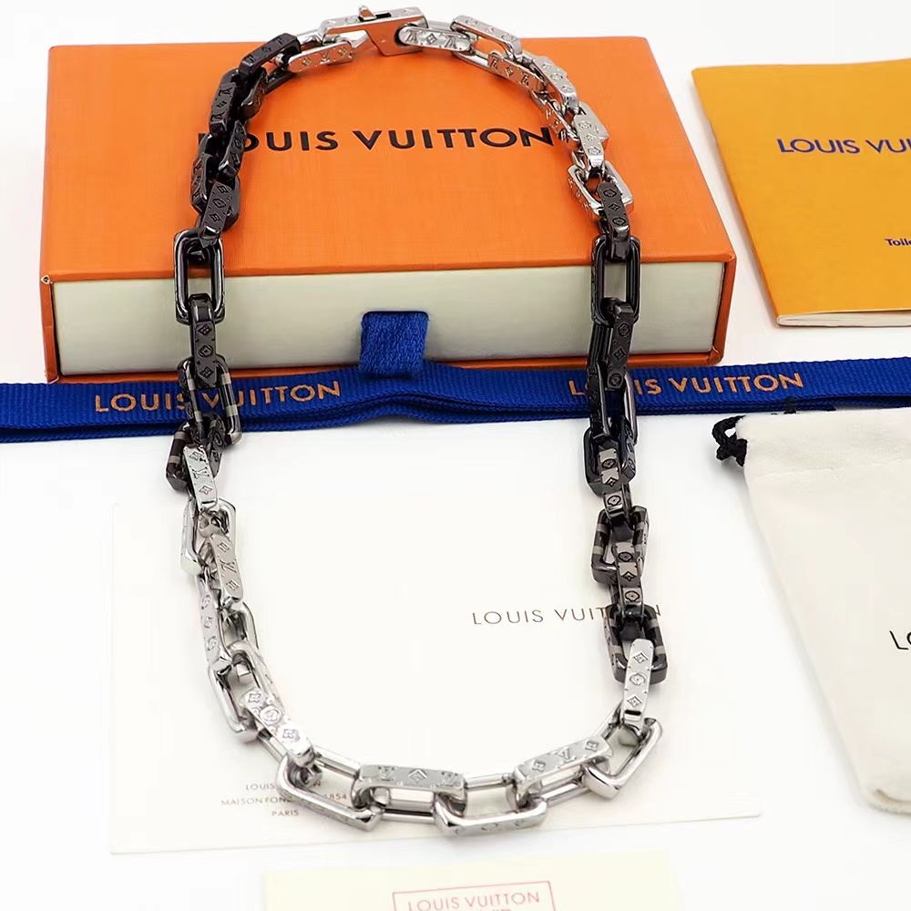 Louis Vuitton Monogram Chain Necklace    M00677 - everydesigner